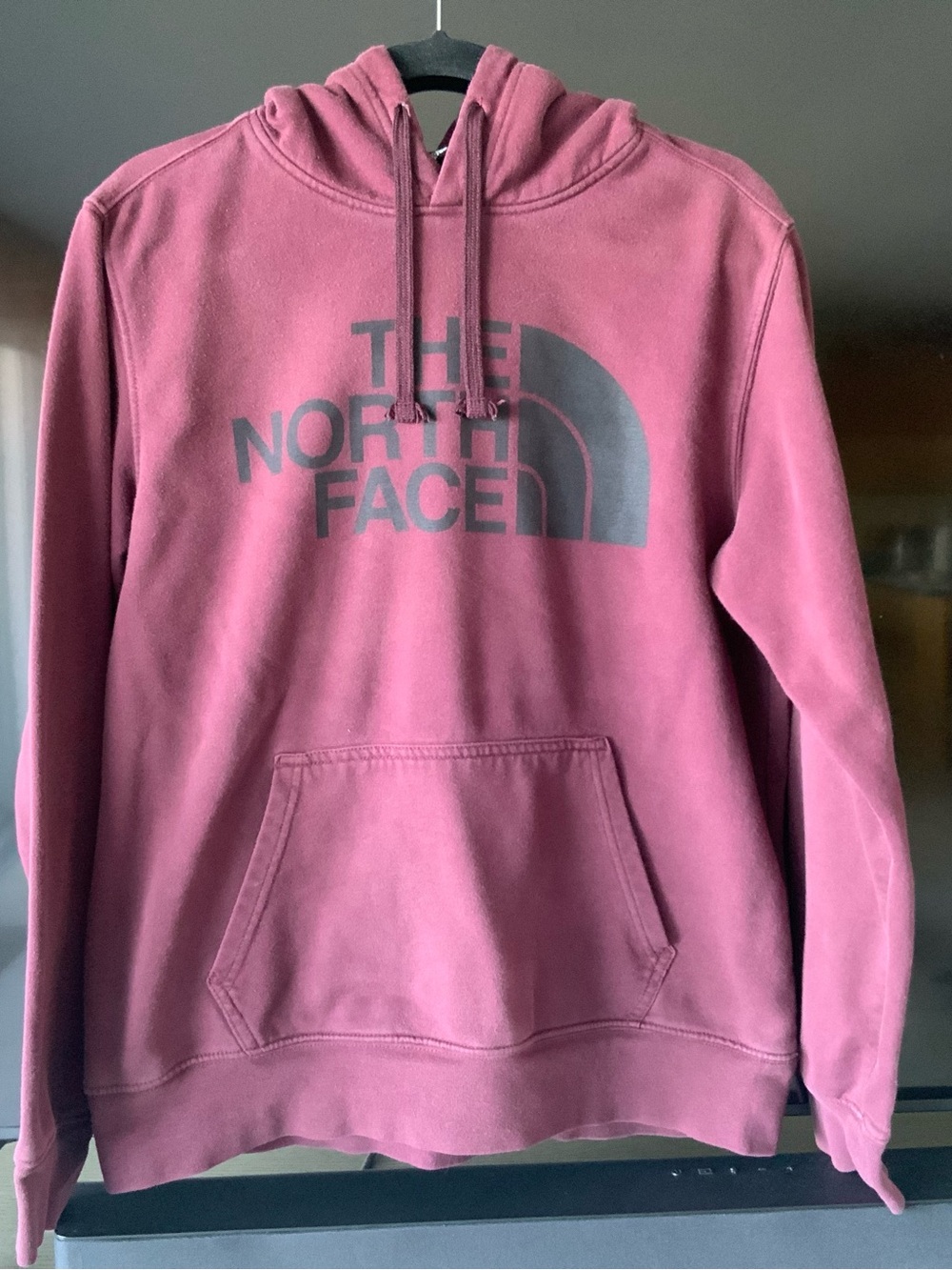 The North Face Men's burgundy Crewneck Hoodie with Black Logo